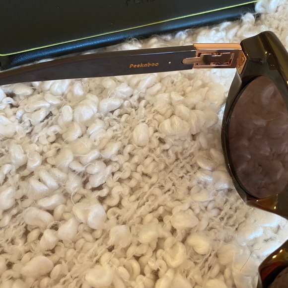 Fendi sunglasses - Picture 9 of 13